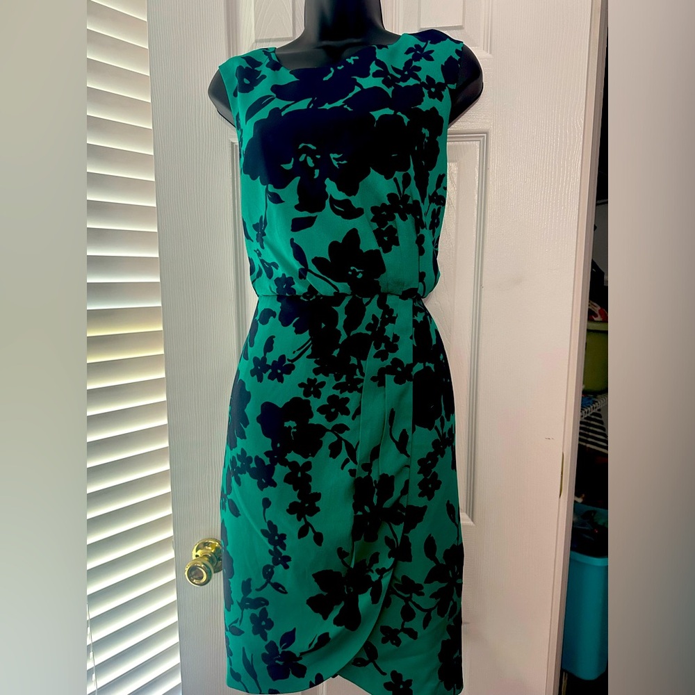 Stunning Ann Taylor dress size 8